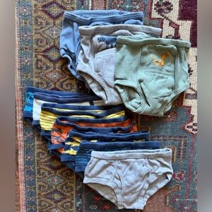 10 pairs of Gap boys 2-3T underwear